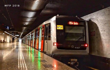 Station amsterdam centraal1