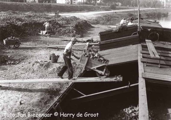 Nederweert harry gutjens deed ook dit werk.