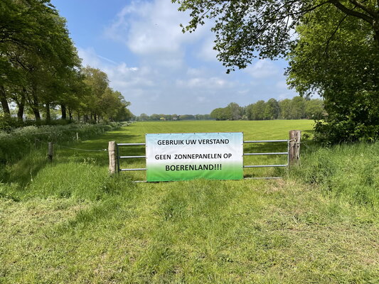 Banner in broekheurne