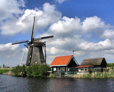 080306 080306 kinderdijk molen wolkenlucht