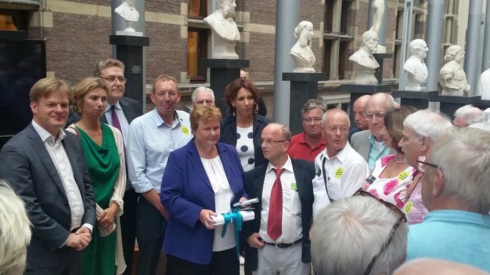 Aanbieding petitie